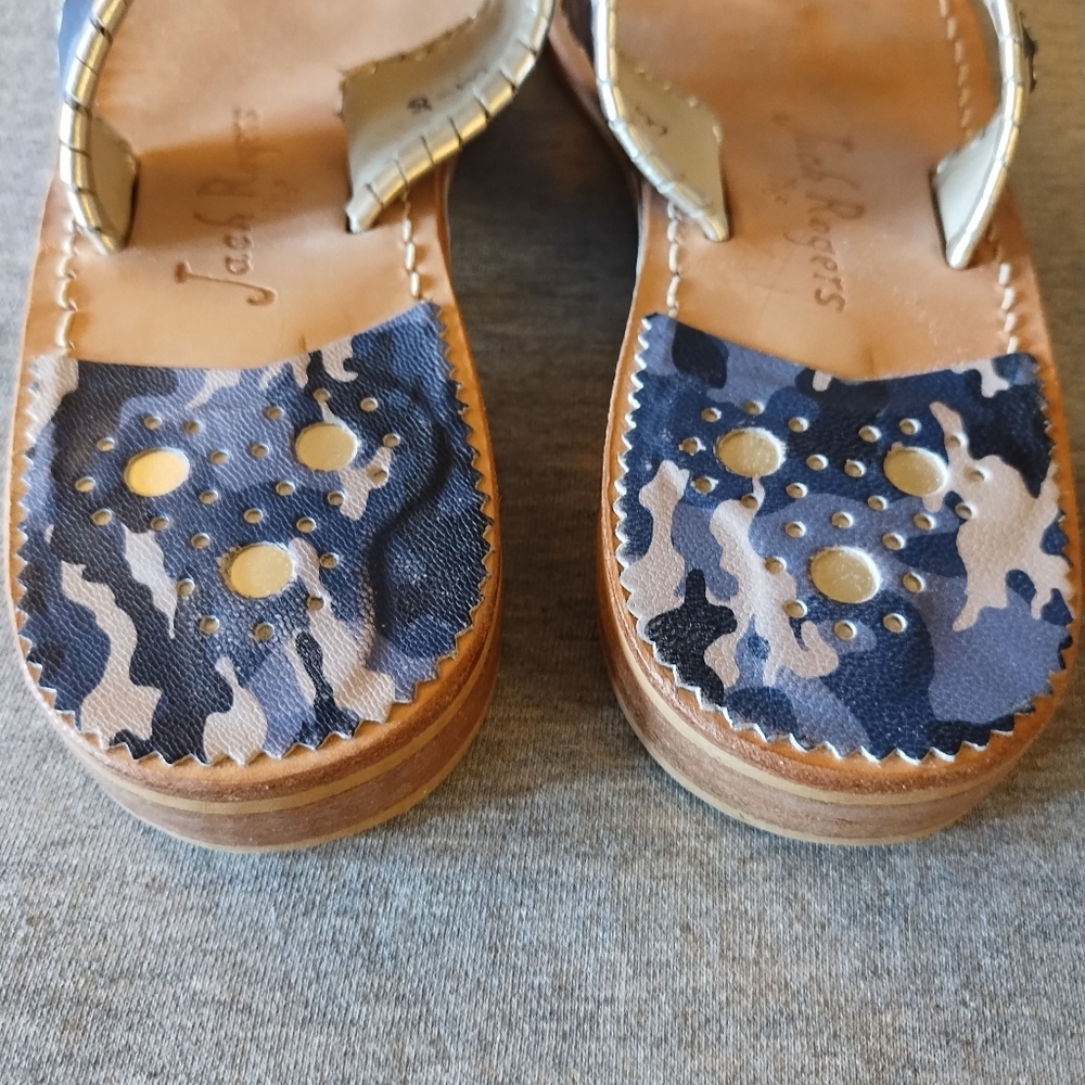 Jack Rogers Navy Camo & Platinum Trim Leather Flip Flop Sandals Size 8 - Picture 5 of 14